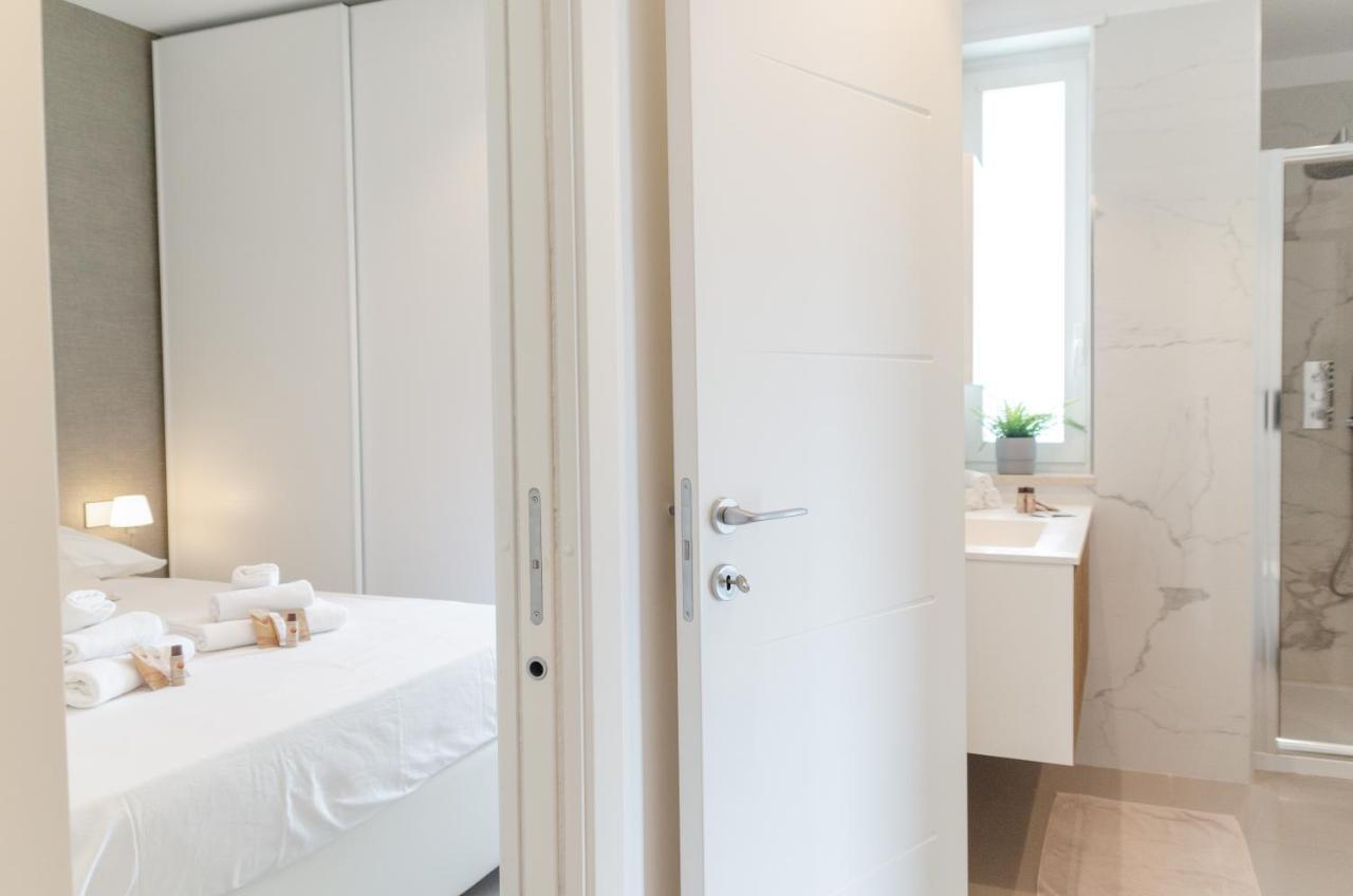 Apulialux Seaview Prestige Apt / Jacuzzi + Parking Apartman Polignano a Mare Kültér fotó
